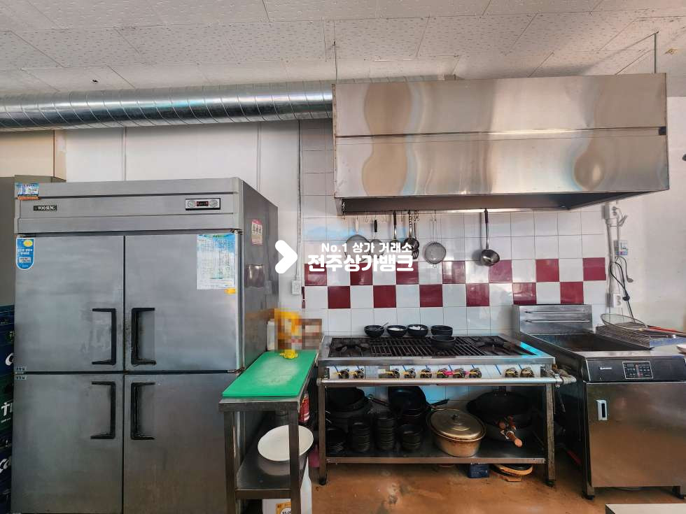 전북 전주완산구 효자동2가 평생교육원 부근. 코너부근 상가. 내부인테리어완. 깔끔한 1층상가 월세 매물번호 16862 사진 6
