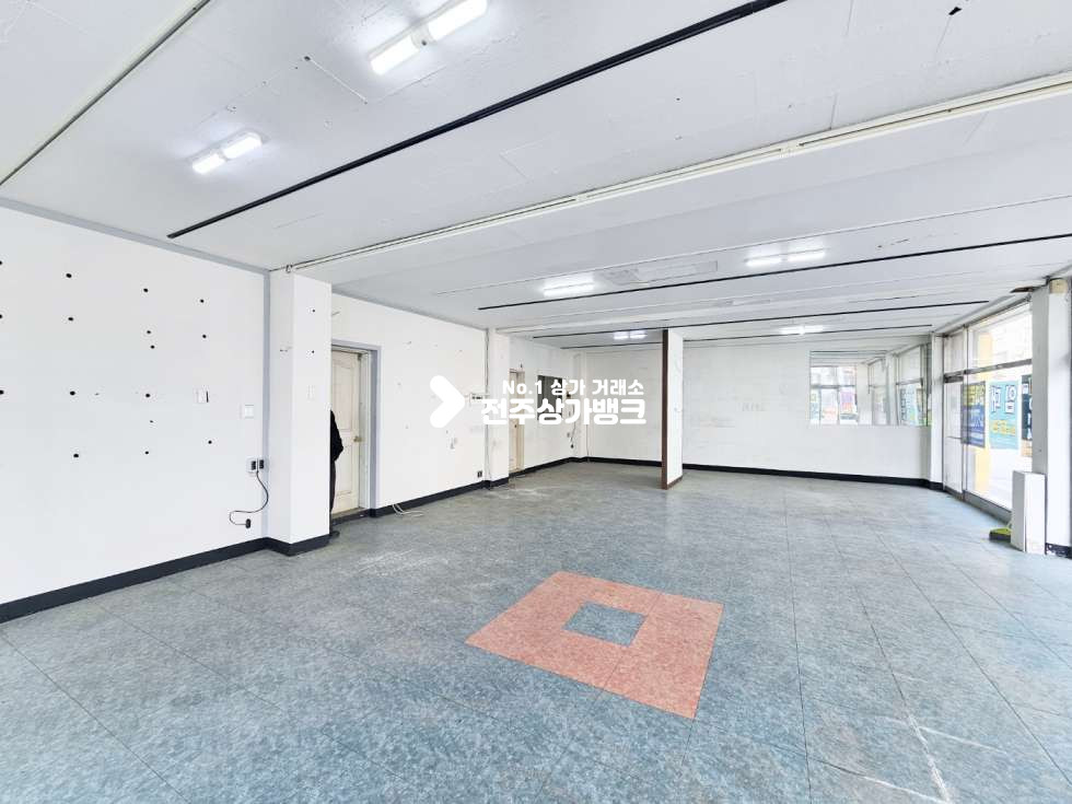 전북 전주완산구 서신동 ●홍보효과좋은36평●상가즉시입주●판매시설강추● 월세 매물번호 16893 사진 3