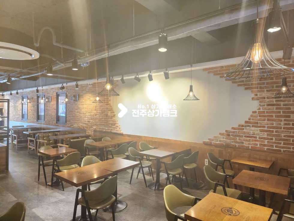 전북 전주완산구 효자동1가 유동인구 많은 프렌차이즈 까페 양도 양수건 권리금 협의가능 ! 협의입주가능합니다. 월세 매물번호 12977 사진 4