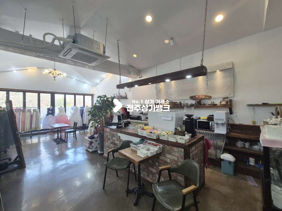 전북 전주완산구 교동 ○한옥마을 한복대여점 양도양수! 메인도로 위치 최상!○ 월세 매물번호 16907 사진 1