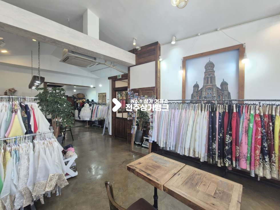 전북 전주완산구 교동 ○한옥마을 한복대여점 양도양수! 메인도로 위치 최상!○ 월세 매물번호 16907 사진 4
