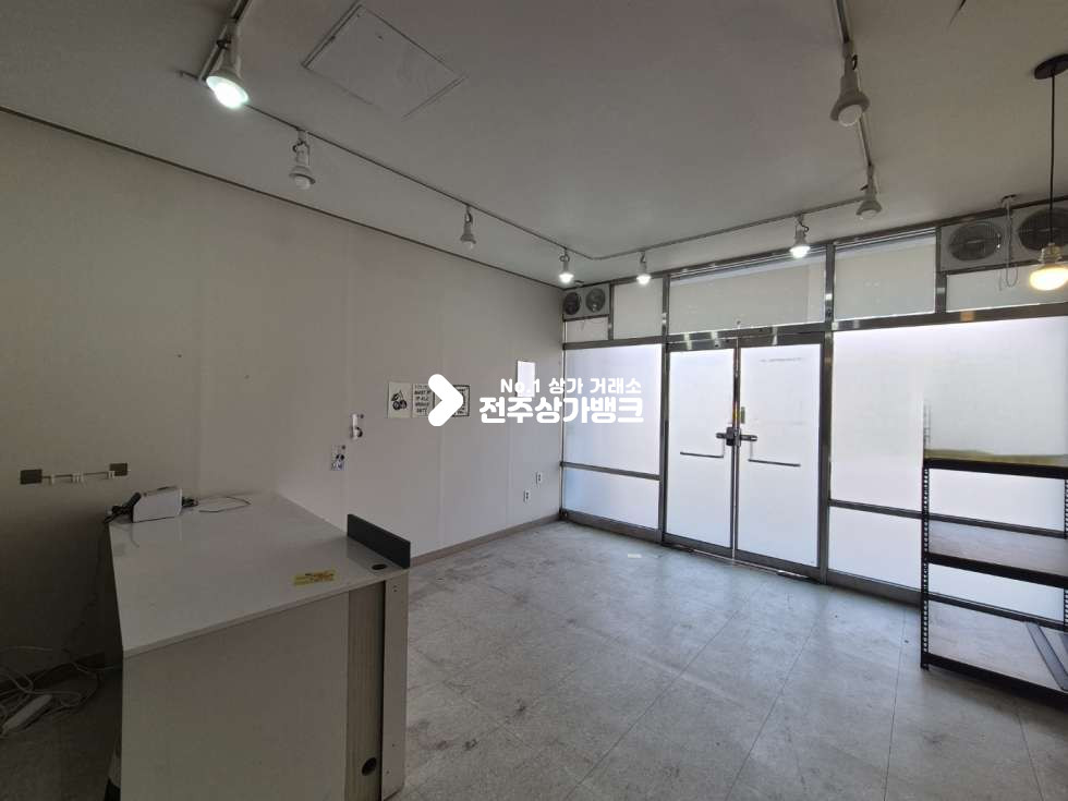 전북 전주완산구 효자동1가 ○효자동 완산구청 인근 배달음식점 상가○ 월세 매물번호 16909 사진 2