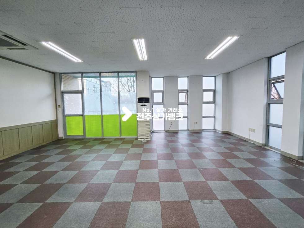 전북 전주덕진구 인후동1가 아중리 상권//아파트 밀집 상권//에어컨설치//깔끔한 2층 월세 매물번호 13487 사진 3
