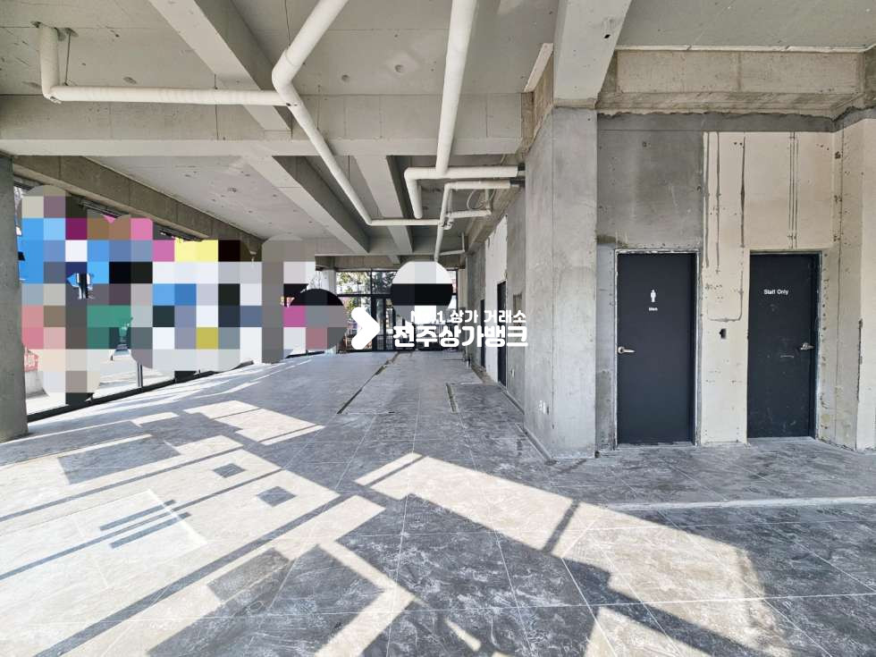 전북 전주완산구 효자동3가 ●코너자리●분할가능●홍보효과●즉시입주●35평● 월세 매물번호 16917 사진 1