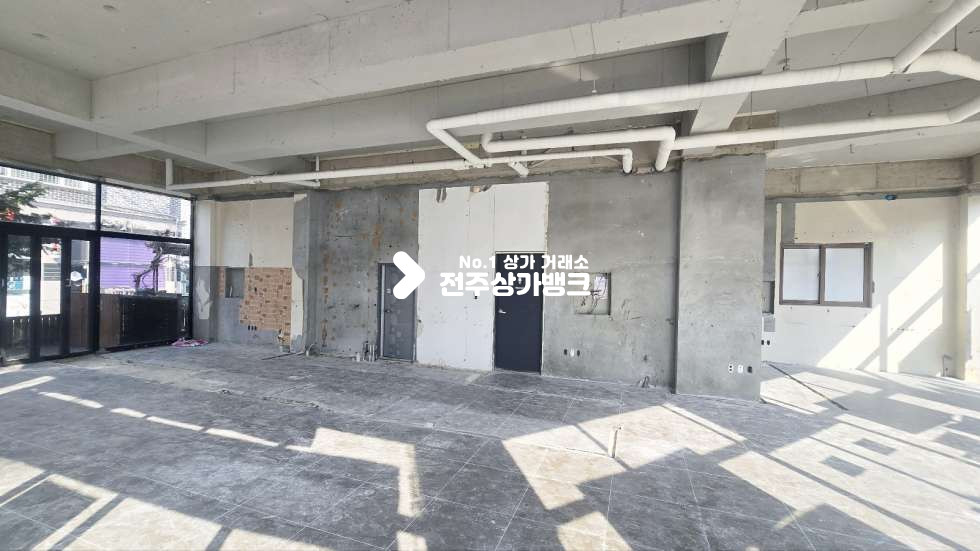 전북 전주완산구 효자동3가 효자동 평생교육원부근 코너 상가 분할도 가능 즉시입주가능 월세 매물번호 16924 사진 3