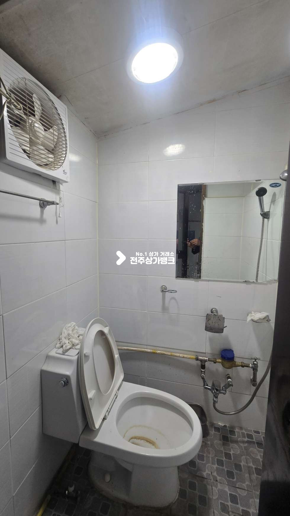 전북 전주완산구 삼천동1가 삼천동 내부깔끔 상하차 편리한 1층상가 즉시사용가능 ! 월세 매물번호 16927 사진 9