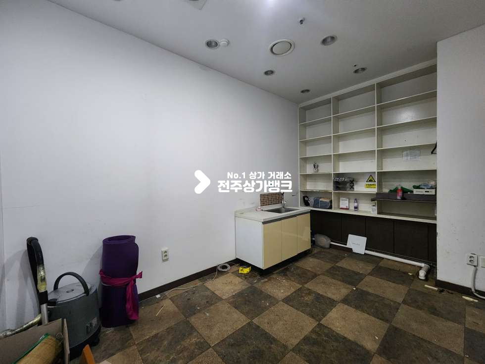 전북 전주완산구 효자동2가 효자동 LH본사 아파트단지부근. 유동인구 있음. 월세 매물번호 16931 사진 3