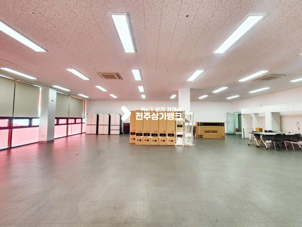 전북 전주완산구 서신동 롯데백화점 사거리 코너부근. 2층 사무실 추천상가. 월세 매물번호 16955 사진 4