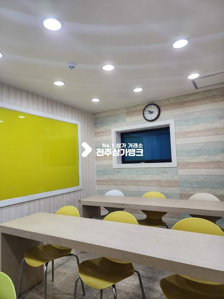 전북 전주완산구 중화산동2가 ●중화산동40평●학원강추●권리금없음●시설집기드림● 월세 매물번호 16975 사진 4