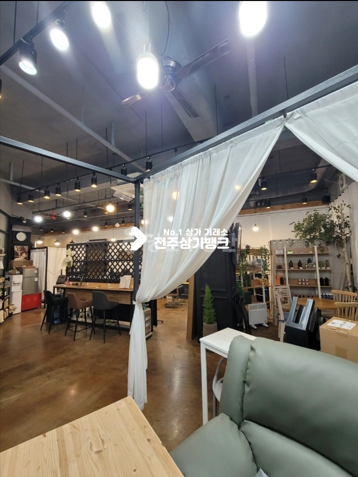 전북 전주덕진구 반월동 ★반월동 유동인구 많은 미용실 양도양수 타업종가능★ 월세 매물번호 16979 사진 3