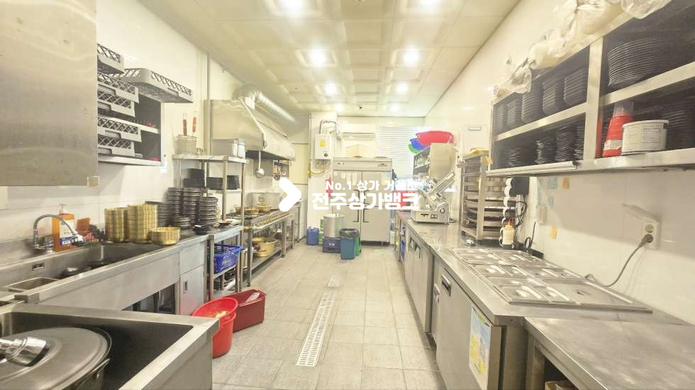 전북 전주완산구 효자동3가 ★신시가지 1층 70평 고기집 양도양수 타업종가능★ 월세 매물번호 16981 사진 12