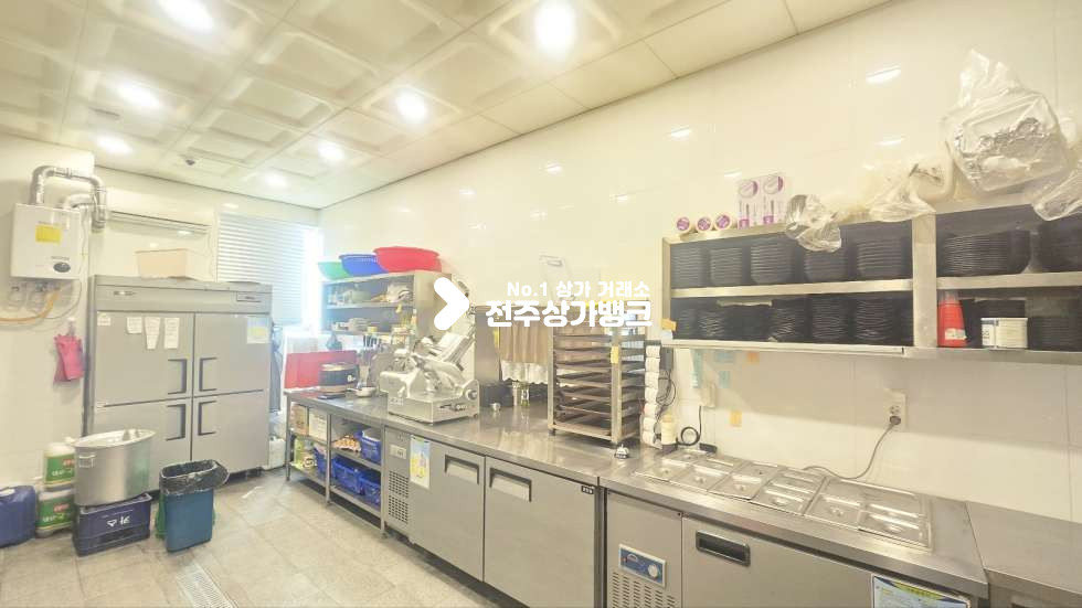 전북 전주완산구 효자동3가 ★신시가지 1층 70평 고기집 양도양수 타업종가능★ 월세 매물번호 16981 사진 14