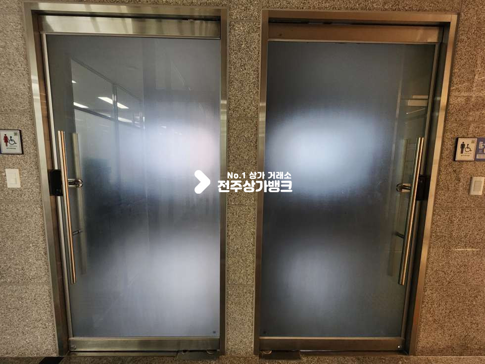 전북 전주덕진구 만성동 전주지방법원 맞은편 빌딩. 도로변 1층상가. 지하주차장있음 월세 매물번호 16990 사진 8