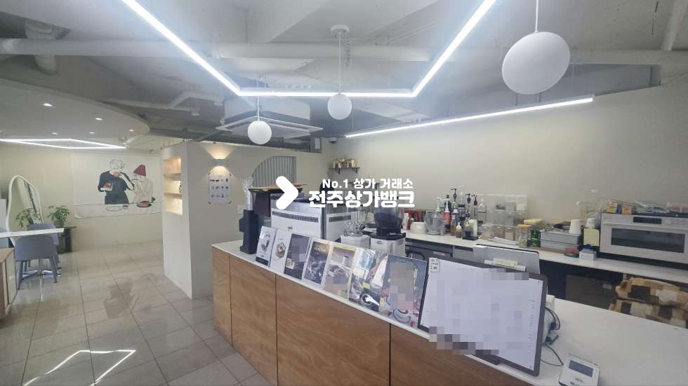 전북 전주완산구 효자동3가 내부깔끔 합리적인권리금의 개인카페 양도양수 즉시입주가능 월세 매물번호 16775 사진 1