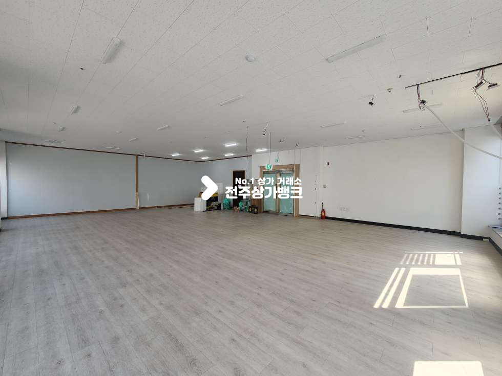 전북 전주완산구 효자동2가 신시가지. 빌딩밀집지내 빌딩2층상가. 즉시입주가능 월세 매물번호 17010 사진 5