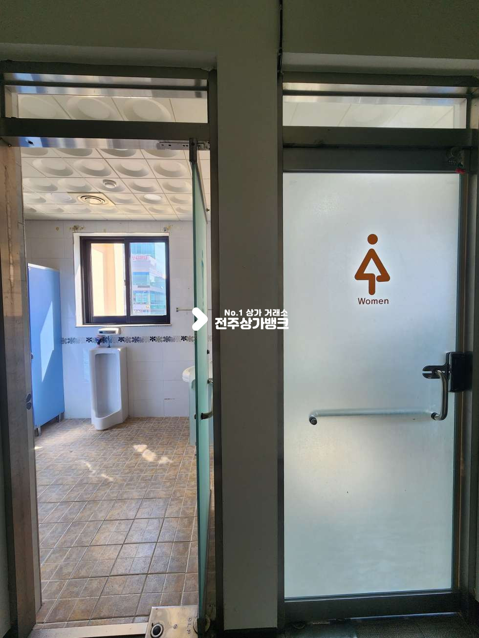 전북 전주완산구 효자동2가 신시가지. 빌딩밀집지내 빌딩 3층상가. 즉시입주가능 월세 매물번호 17011 사진 8