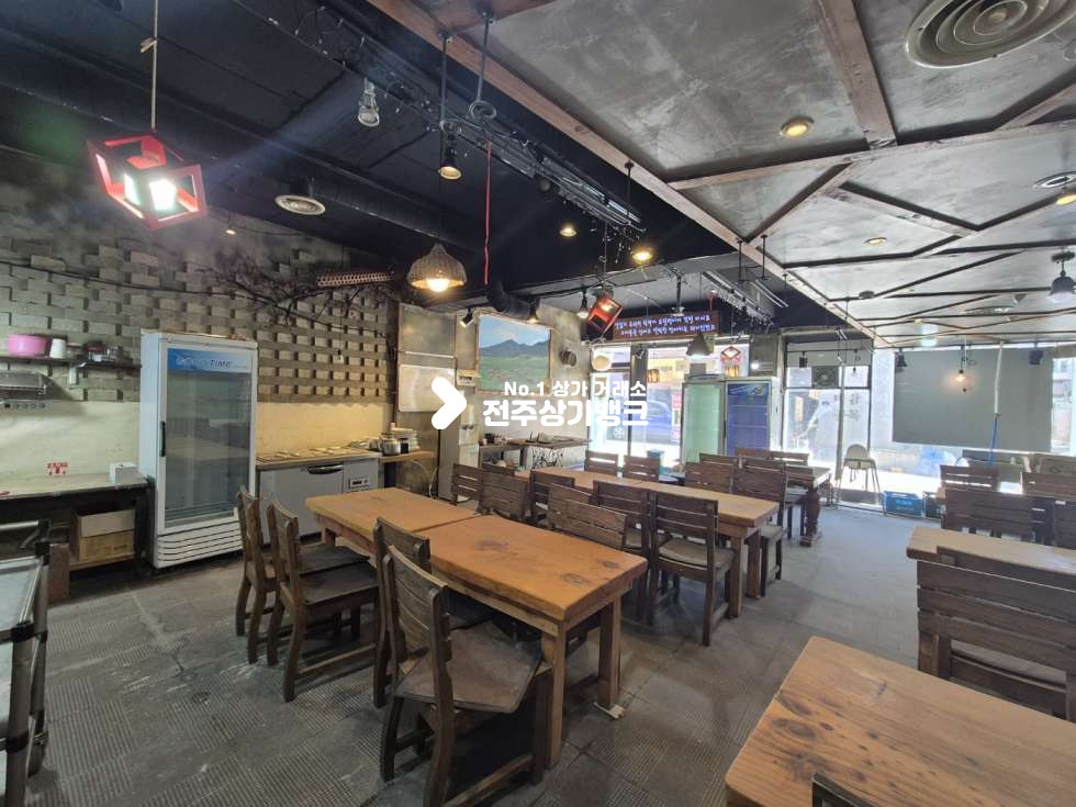 전북 전주완산구 풍남동1가 ○\한옥마을 1층상가. 기본시설 완비. 권리금 없음.○ 월세 매물번호 17044 사진 2