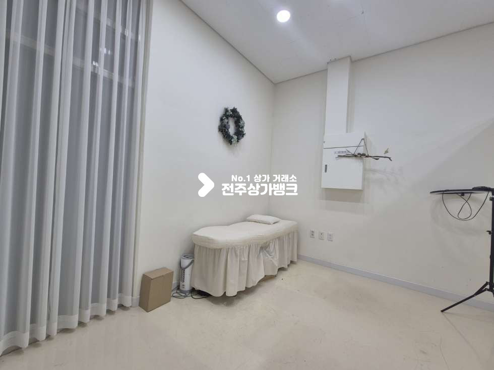 전북 전주완산구 효자동2가 ○효자동 뷰티샵 양도양수○ 월세 매물번호 17051 사진 3
