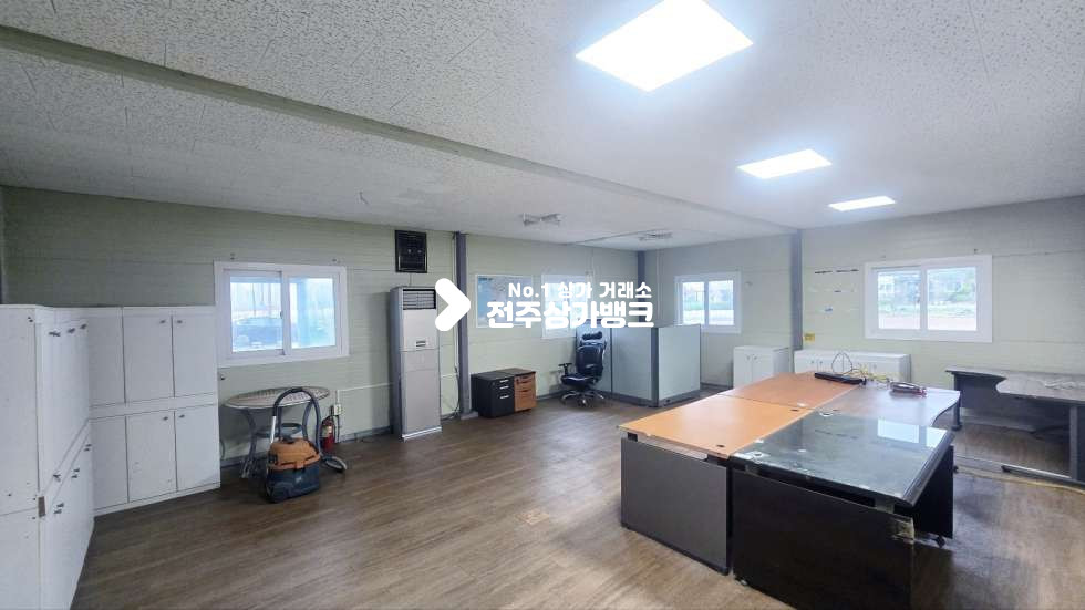 전북 전주완산구 평화동3가 평화동3가 1,2층 으로 된 창고시설 내무 사무실 까지 ! 대형트럭진입가능 ! 월세 매물번호 17062 사진 15
