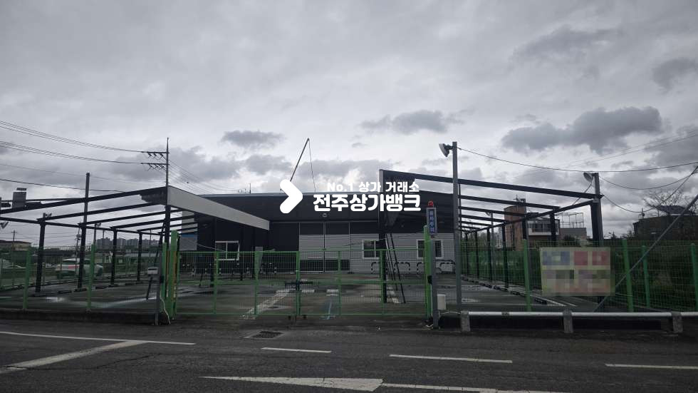 전북 전주완산구 평화동3가 평화동3가 대형트럭진입가능한 창고시설 자동차시설이나 물류창고 추천, 써치9개,내부사무실 시설되어있음 ! 월세 매물번호 17063 사진 1