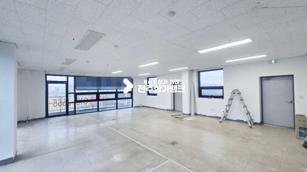 전북 전주덕진구 송천동2가 송천동 동부대로부근 광고효과좋은 4층 사무실임대 ! 즉시입주가능 ! 월세 매물번호 17065 사진 4