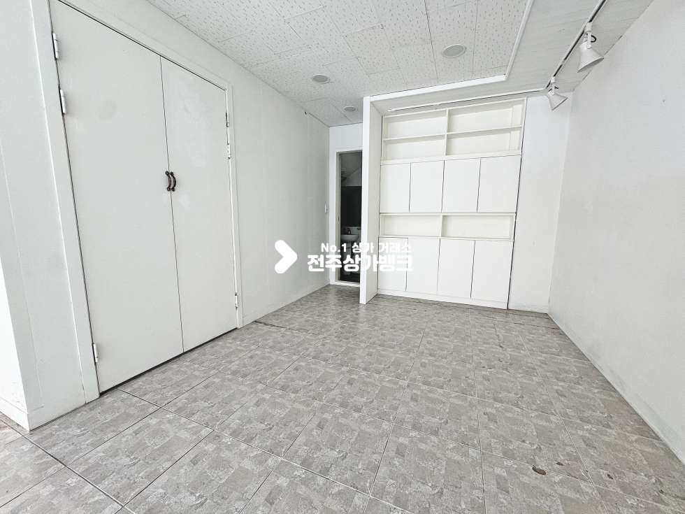 전북 전주완산구 효자동3가 문학초부근 깔끔한 상가 나왔습니다 월세 매물번호 17082 사진 3