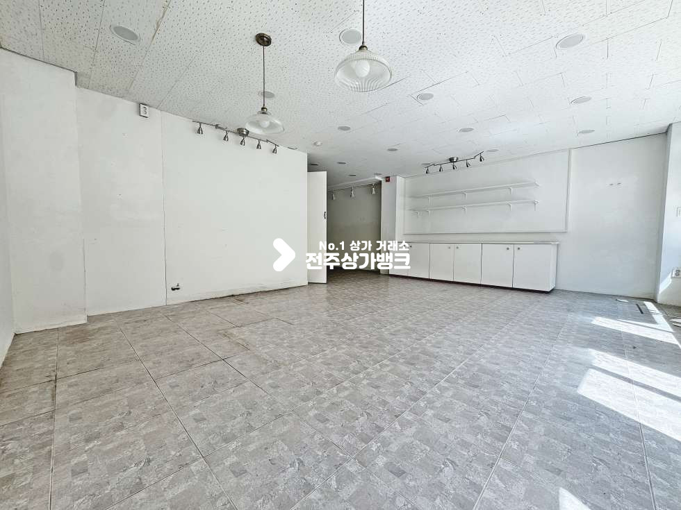 전북 전주완산구 효자동3가 문학초부근 깔끔한 상가 나왔습니다 월세 매물번호 17082 사진 4