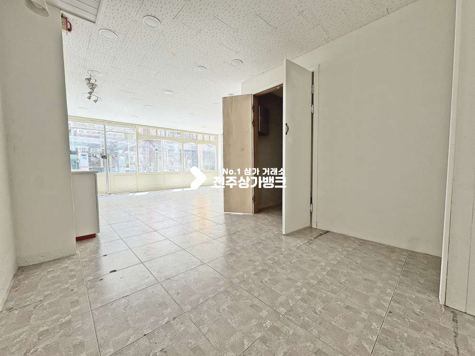 전북 전주완산구 효자동3가 문학초부근 깔끔한 상가 나왔습니다 월세 매물번호 17082 사진 5