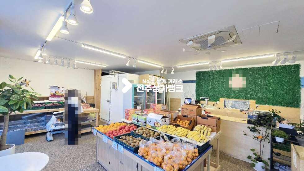 전북 전주완산구 중화산동2가 중화산동2가 장사잘되고 유동인구 많은곳 1층 과일가계상가 양도양수 권리금협의가능 ! 월세 매물번호 16653 사진 1