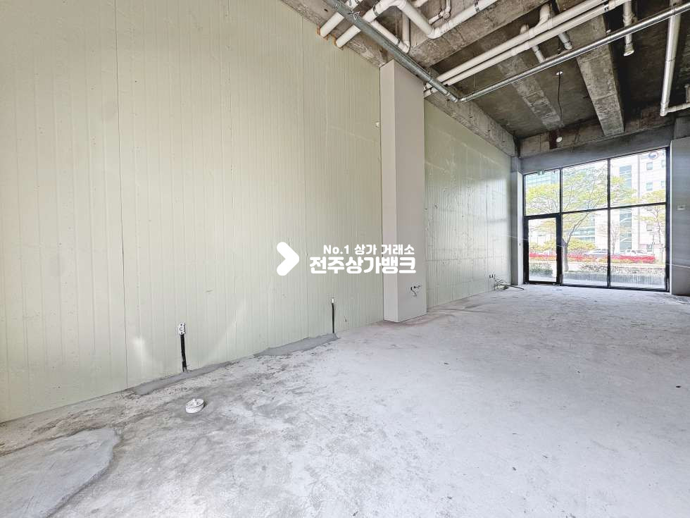 전북 전주완산구 효자동2가 수병원근처 통창에 컨디션최강 공실나왔습니다 월세 매물번호 17091 사진 3