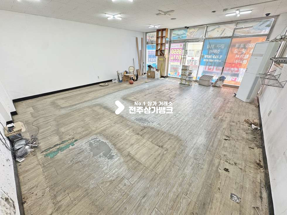 전북 전주완산구 효자동3가 기전여고 바롱앞 넓은평수 깔끔한컨디션 상가 공실나왔습니다 월세 매물번호 17081 사진 4