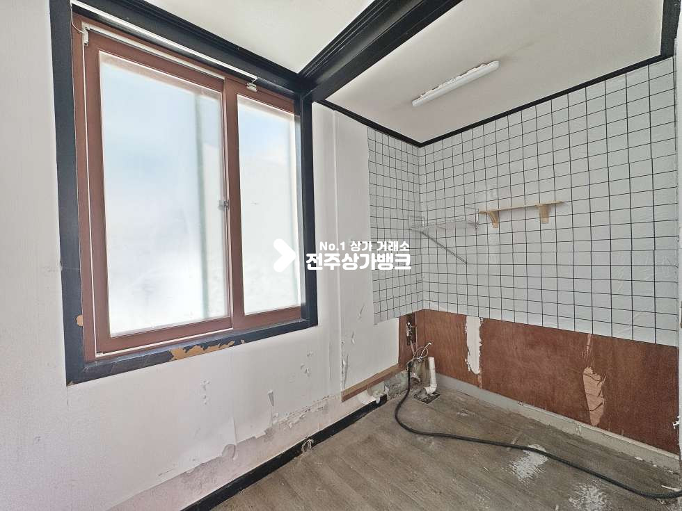 전북 전주완산구 중화산동2가 중화산동 메인거리 가성비좋고 입자조건 좋고 이런자리는 빨리 가져가야합니다 월세 매물번호 17107 사진 3