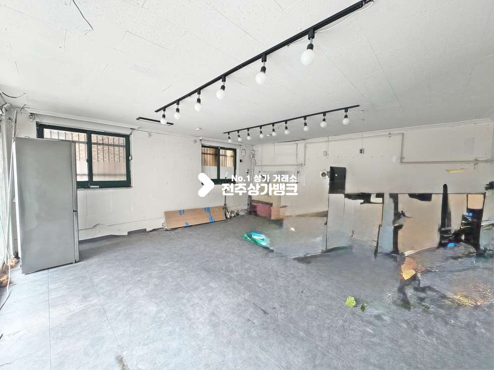 전북 전주완산구 중화산동2가 중화산동 피자집하던 컨디션 좋고 가격 저렴한 공실 상가나왔습니다 월세 매물번호 17116 사진 1