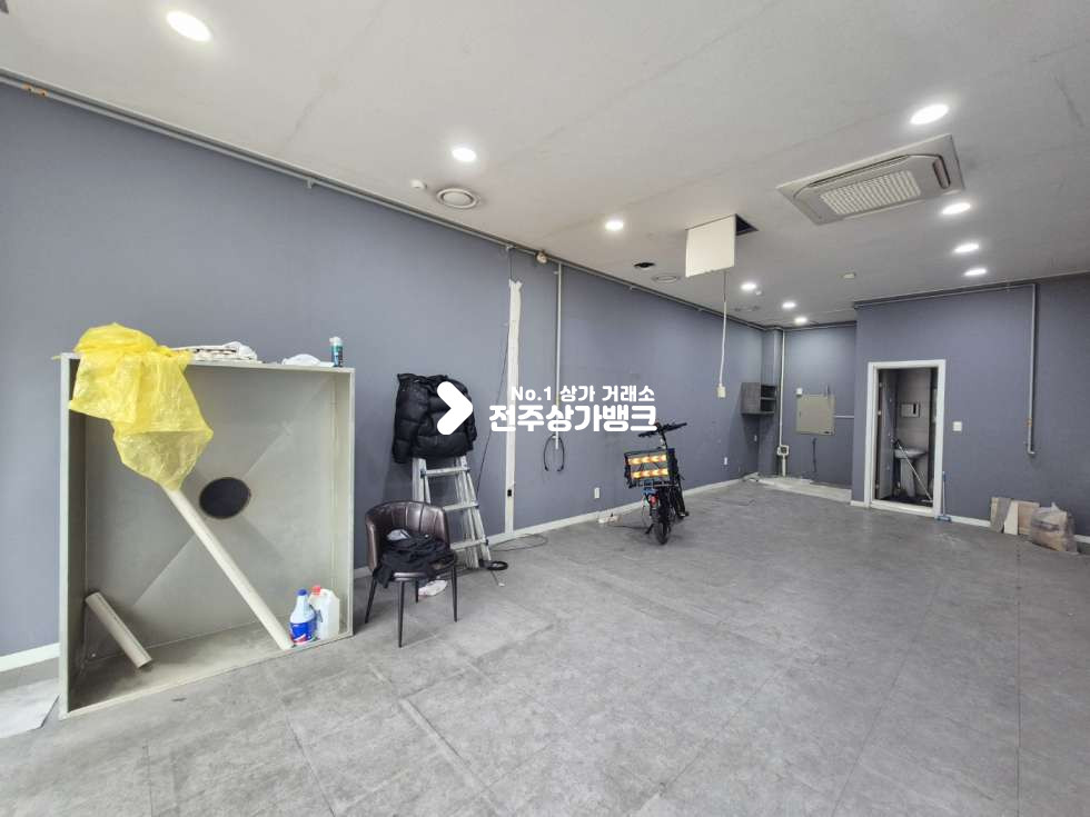 전북 전주덕진구 우아동2가 ○아중리 중앙여고 인근 1층상가. 미용실등 추천○ 월세 매물번호 17119 사진 3