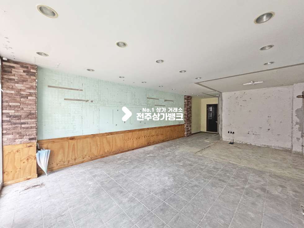전북 전주완산구 효자동3가 서곡지구 음식점하던 공실나왔습니다 깔끔한 컨디션 월세 매물번호 17124 사진 2