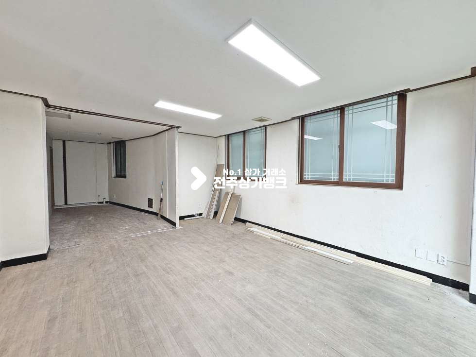 전북 전주완산구 효자동3가 방이 여러개? 사무실용도 공실나왔습니다 분활사용도 가능! 월세 매물번호 17128 사진 9