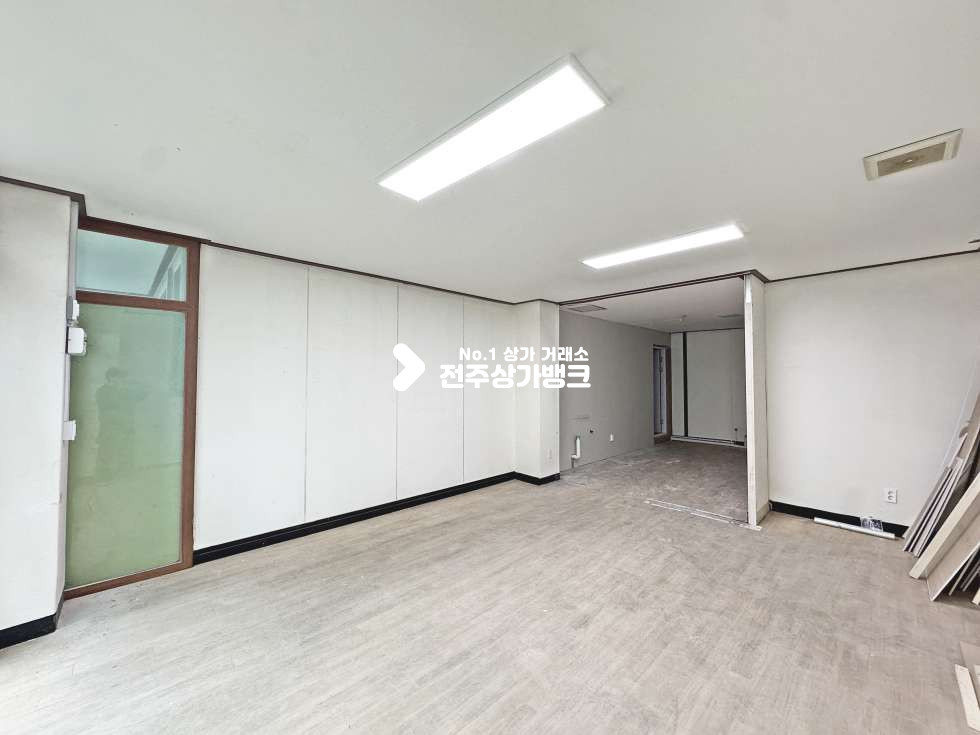 전북 전주완산구 효자동3가 방이 여러개? 사무실용도 공실나왔습니다 분활사용도 가능! 월세 매물번호 17128 사진 10