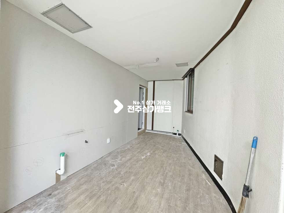 전북 전주완산구 효자동3가 방이 여러개? 사무실용도 공실나왔습니다 분활사용도 가능! 월세 매물번호 17128 사진 11
