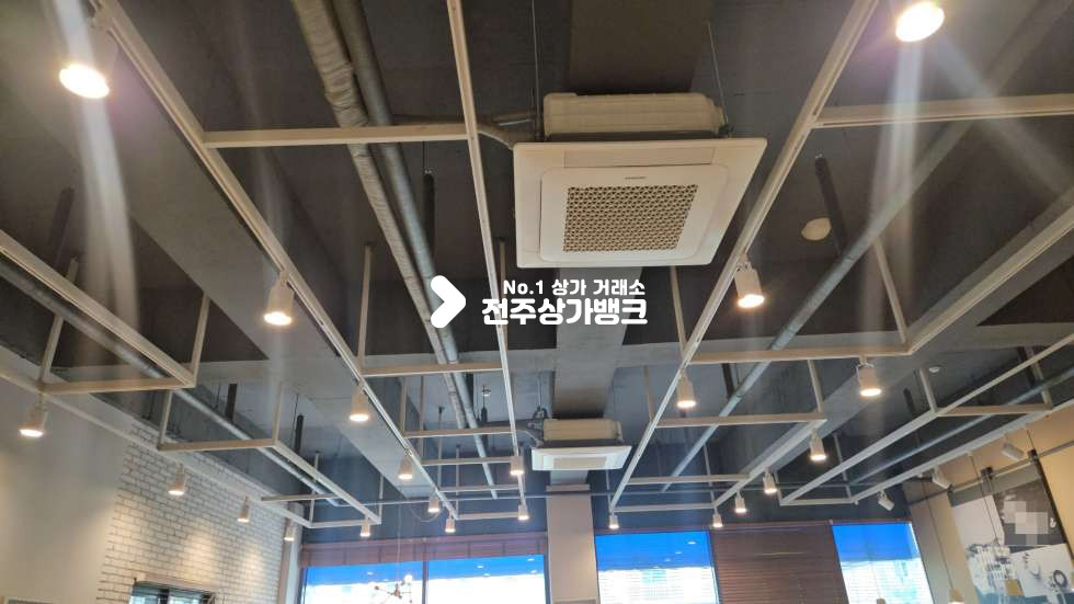 전북 전주덕진구 만성동 저렴한 권리금 시설깔끔 까페&미용상가 강력추천 즉시입주가능 ! 월세 매물번호 17136 사진 9