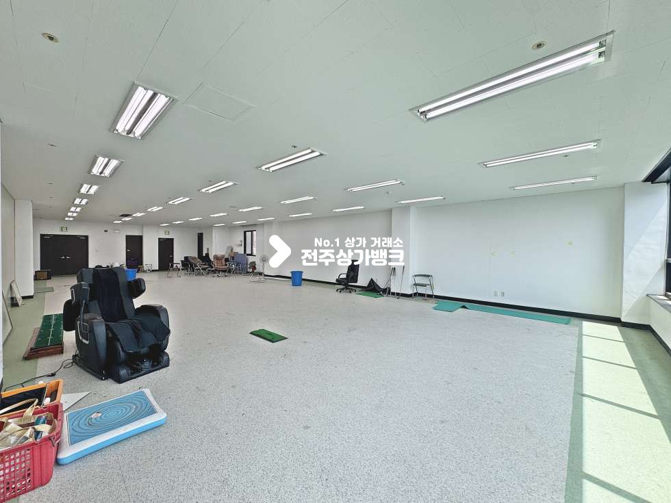 전북 전주완산구 효자동3가 신시가지 메인거리7층 넓은평수 상가 나왔습니다 월세 매물번호 17138 사진 5