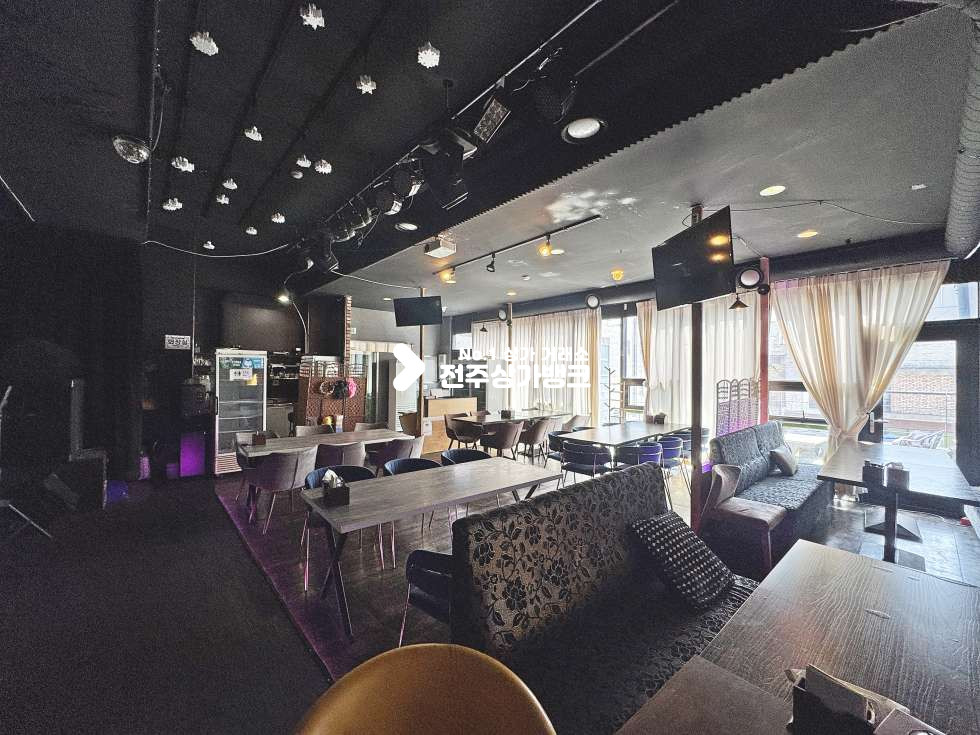 전북 전주완산구 효자동3가 신시가지에서 단란주점 영업허가증이 난곳이 이곳뿐! 테라스있고 컨디션 좋은 단란주점나왔씁니다 월세 매물번호 17142 사진 3