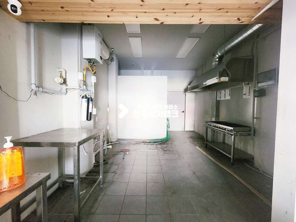 전북 전주완산구 효자동3가 홍산초 부근. 빌라 뒷길에 주차가능. 배달상가로도 추천 월세 매물번호 16977 사진 5