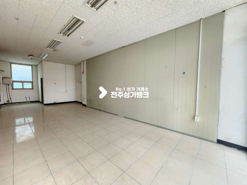 전북 전주완산구 효자동3가 효자동 신시가지. 빌라밀집지 1층상가. 내부화장실O 월세 매물번호 16843 사진 1