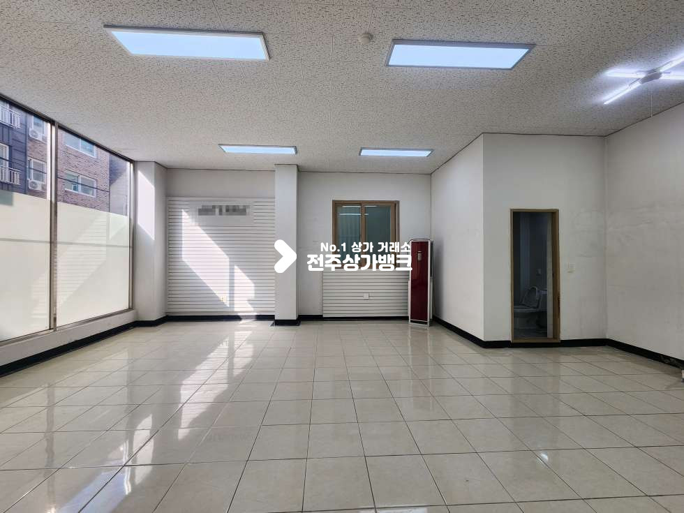 전북 전주완산구 효자동3가 문학초 부근. 빌라내 1층상가. 깔끔하고 깨끗한 내부 인테리어. 월세 매물번호 16825 사진 5