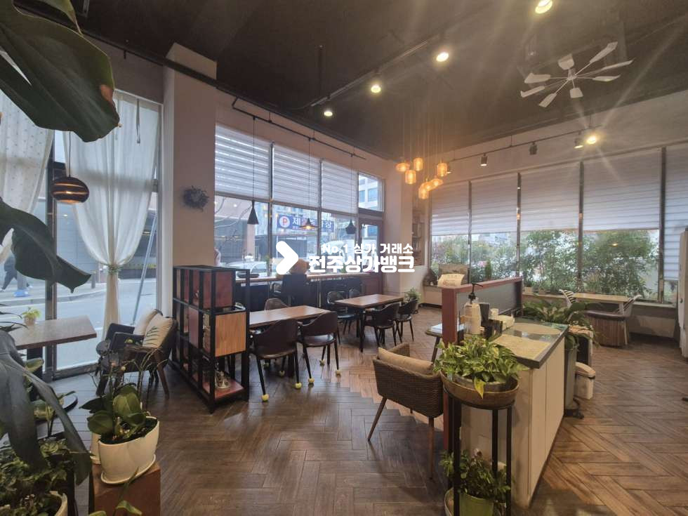 전북 전주완산구 효자동2가 ○효자동 신시가지 카페 양도양수○ 월세 매물번호 16798 사진 4