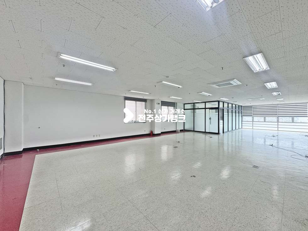 전북 전주완산구 효자동2가 신시가지 메인 거리 컨디션좋은 상가거리 월세 매물번호 17177 사진 1