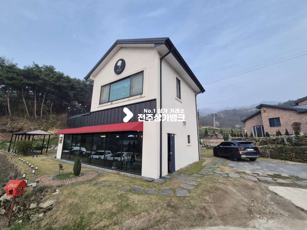 전북 김제시 금산면 청도리36-1 주1동 ○김제 금산사 카페로드. 카페건물 매매○ 매매 매물번호 17080 사진 1