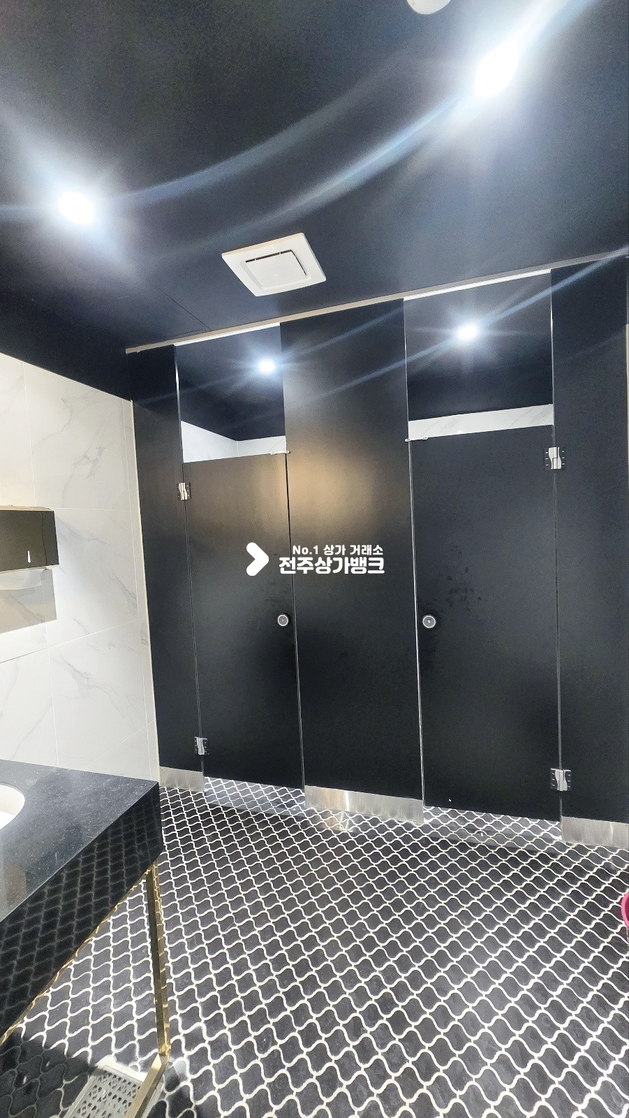 전북 전주덕진구 팔복동2가 공단에 위치한 2층 음식점 양도양수 권리금,월세 협의가능 , 월세 매물번호 17217 사진 19