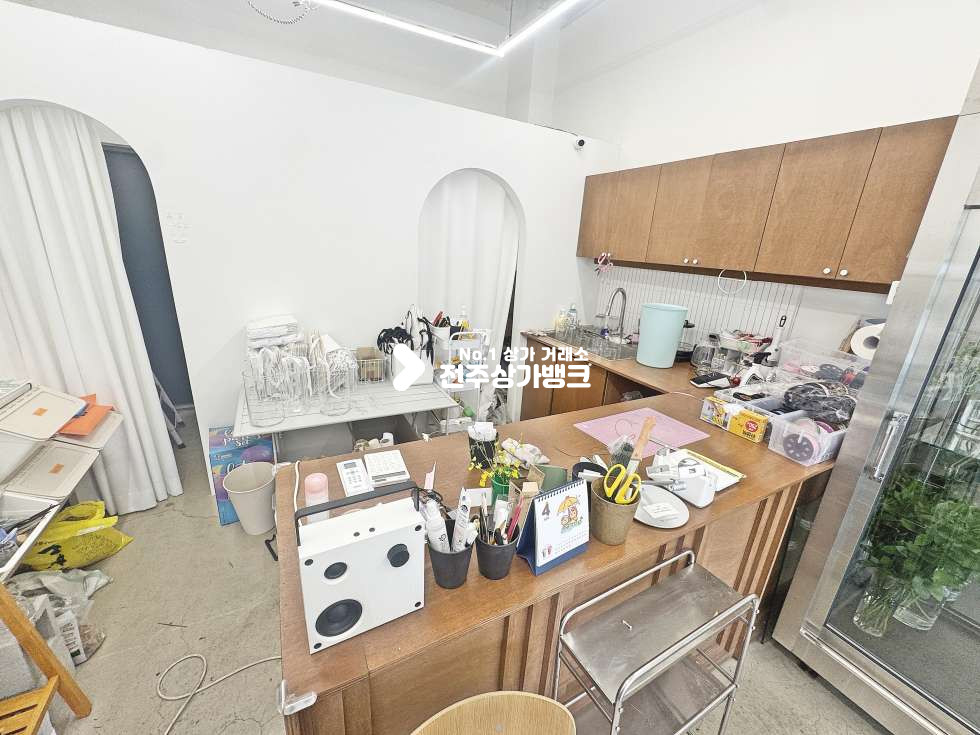 전북 전주완산구 효자동2가 수병원부근 꽃집하던 깔끔한 컨디션의 저렴한 상가나왔습니다 월세 매물번호 17093 사진 3