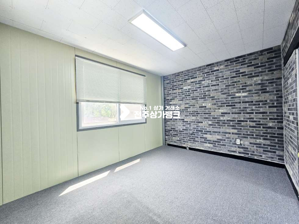 전북 전주완산구 효자동1가 ●3층단독●실평수36평●냉난방기2대●실링팬2대● 월세 매물번호 15973 사진 6